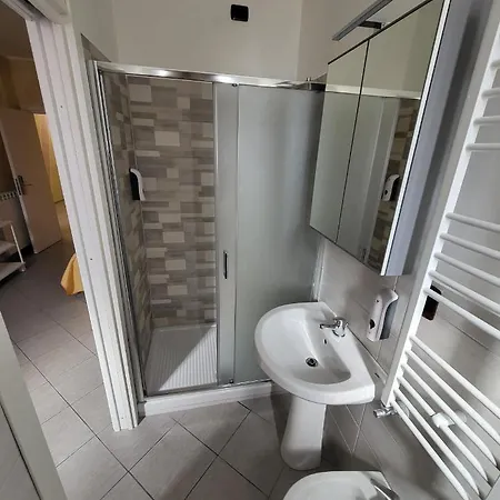 Homefamily Apartament *